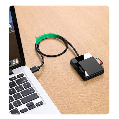 Lecteur de cartes USB-A 4 en 1