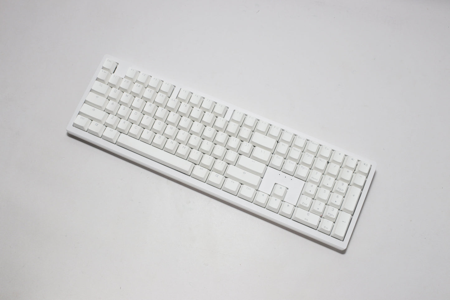 Zero 6108 - Pure White - Full Size - Cherry MX2A Silver